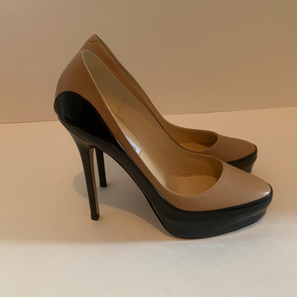 Jimmy Choo Warm Beige Leather and Black Patent Pumps Heels